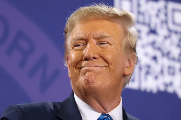 Trump se presentó como 