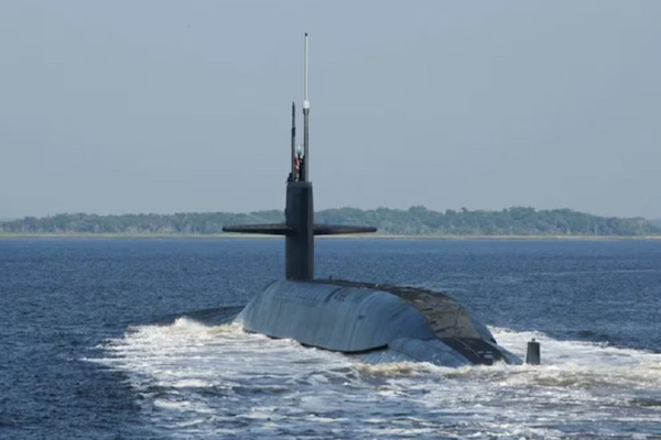 Cuba cuestiona a EEUU por un submarino de guerra en Guantánamo