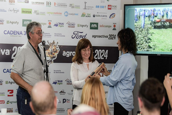 Premio al Valor Criollo para Raquel Chan 