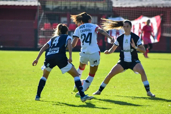 Newell ´s perdió ante Gimnasia en el fútbol femenino