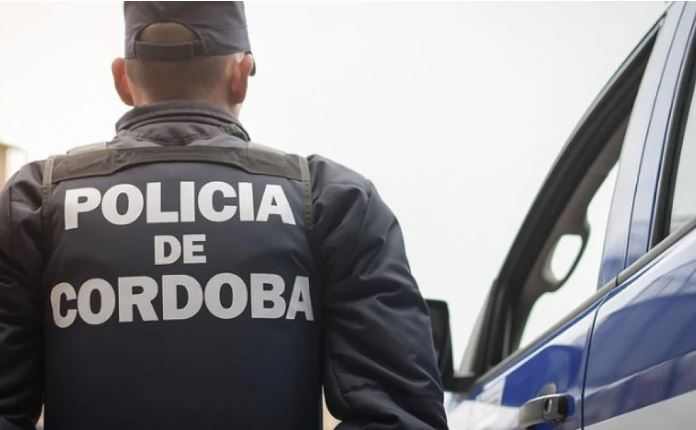 Detuvieron a un profesor acusado de abusar a una de sus alumnas en Córdoba
