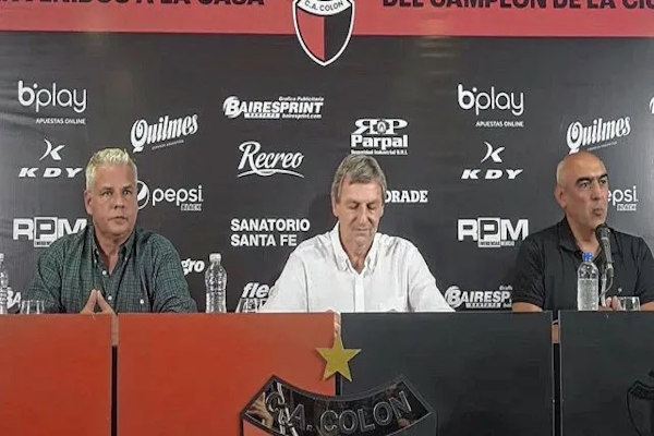Colón pedirá la extensión de su mercado de pases