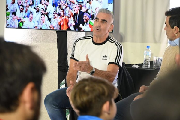 Gustavo Nepote brindó una clínica para arqueros