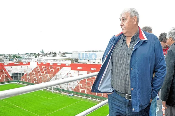Unión continúa figurando inhibido en FIFA
