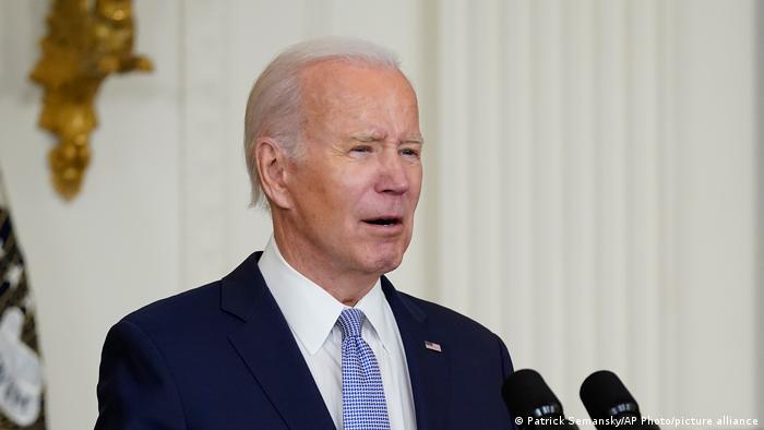 Biden admitió que abandonaría la carrera por la reelección en caso de recomendación médica