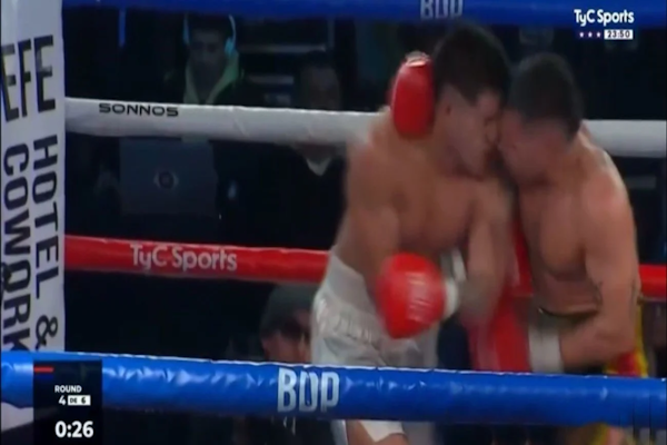 Boxeo: el venadense Juan Segovia fue injustamente descalificado
