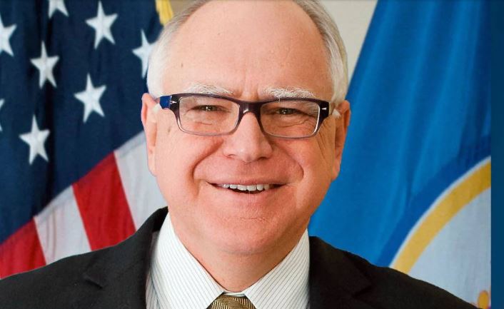 Kamala Harris eligió al gobernador de Minnesota, Tim Walz, como compañero de fórmula