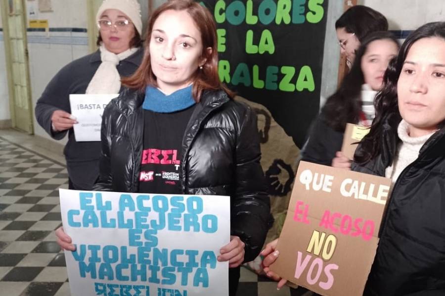 Acoso callejero: movilización de alumnas del Almirante Brown
