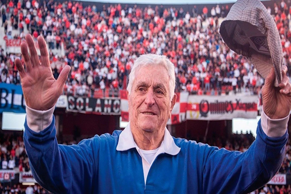 Amadeo descansará en su Rufino natal