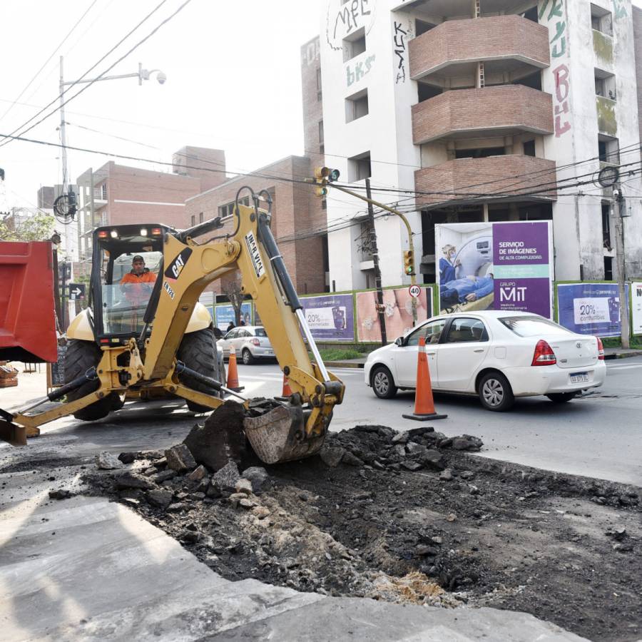 Se suman los trabajos en las calles 3 de Febrero y Entre Ríos