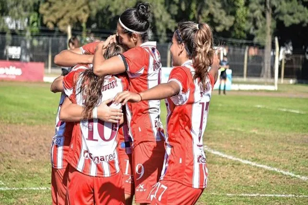 Dos cotejos para el femenino de Unión este fin de semena
