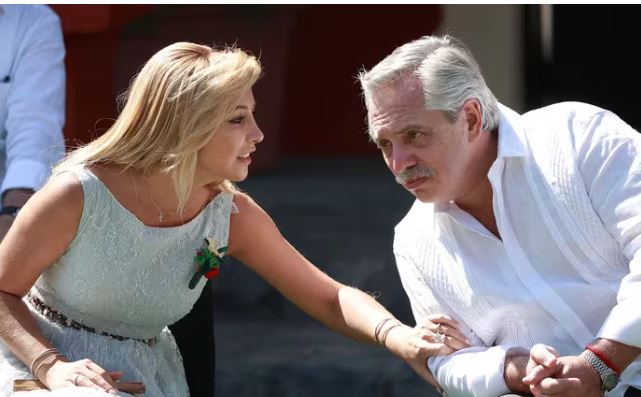 Alberto Fernández aportó el testimonio de una niñera que dijo que Fabiola Yañez tenía moretones por un tratamiento estético