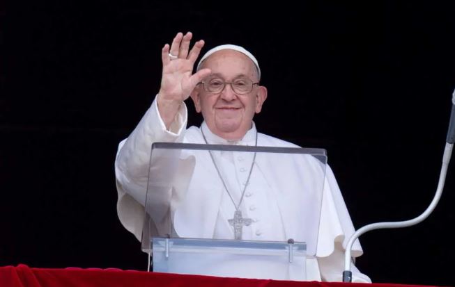 El Papa lamentó el brutal ataque terrorista en Burkina Faso antes de su viaje por Asia y Oceanía