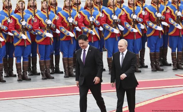 Vladimir Putin visita Mongolia