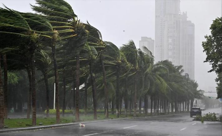 El supertifón Yagi tocó tierra dos veces en China