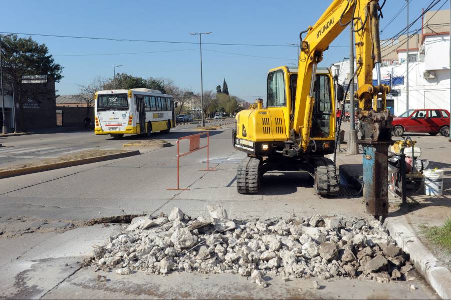 Trabajos y cortes de tránsito previstos para este lunes