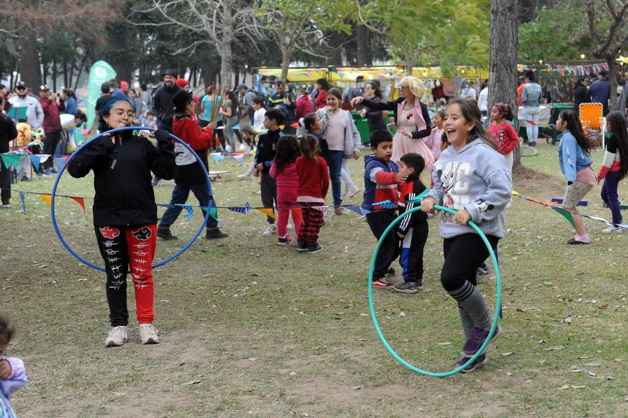 La ciudad recibe la primavera a pura música en la costanera este