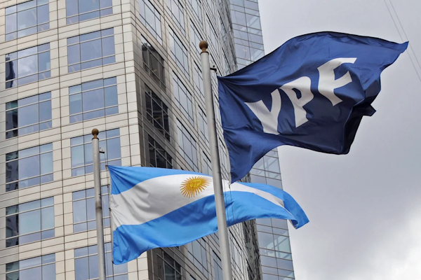 YPF seguirá con la construcción de la planta de GNL en Río Negro