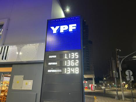 Ya se refleja en Santa Fe la baja en el precio de los combustibles