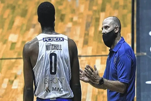 Unión cerró el fichaje del interno Tony Mitchell