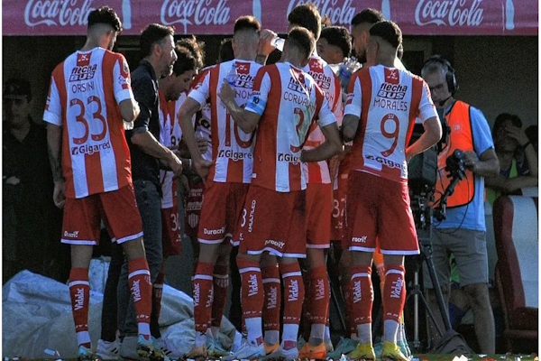 Unión y Atlético Tucumán cambiarían de horario por el calor