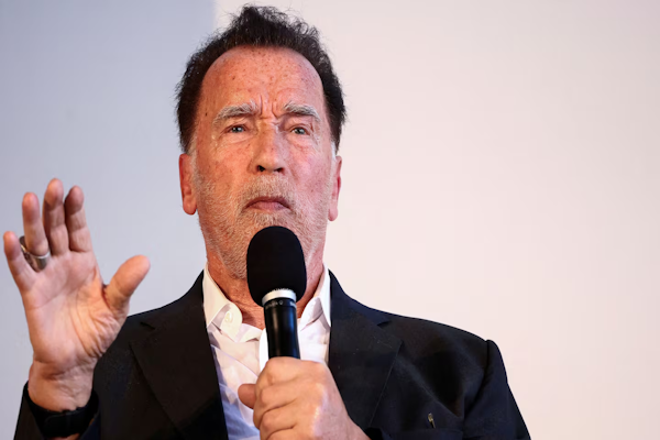 Schwarzenegger anunció su apoyo a Kamala Harris