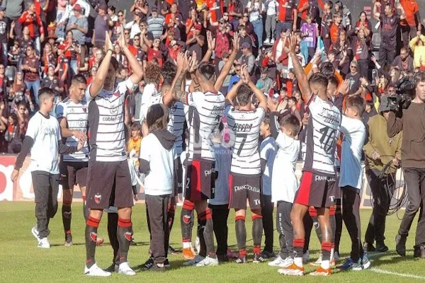 Primera Nacional 2025: los nuevos equipos que jugarán con Colón