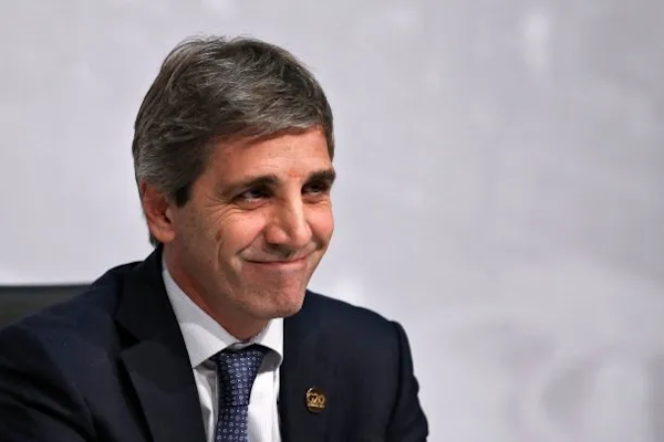 Caputo anunció el fin de la primera etapa del blanqueo de capitales