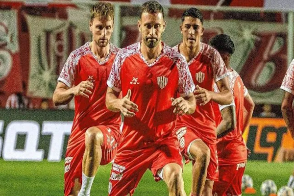 Unión busca renovar con dos defensores