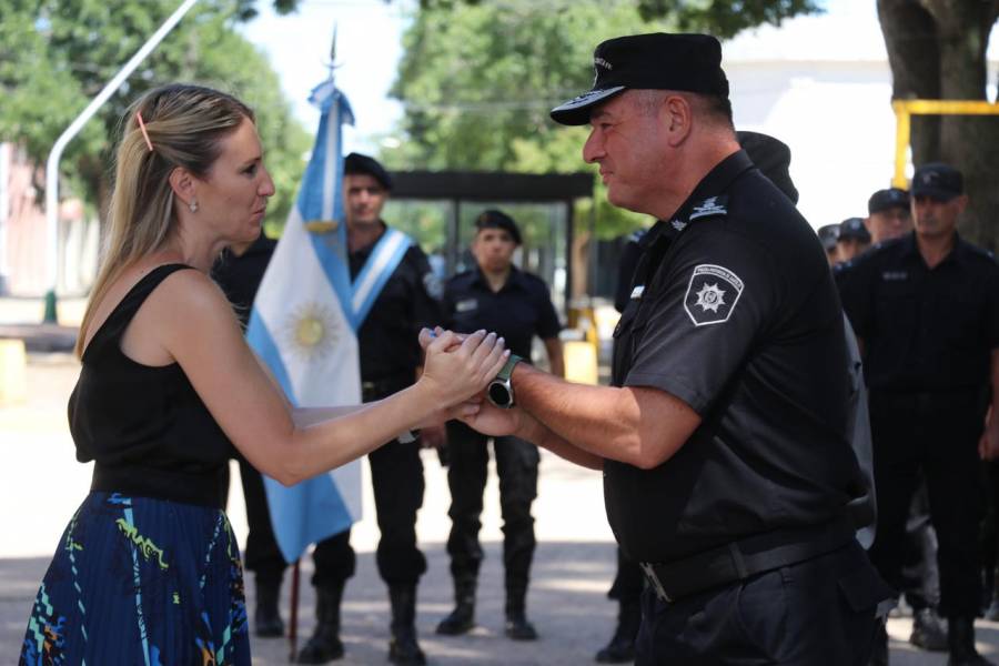 Provincia entregó motos a la Policía y habilitó un Centro de Denuncias