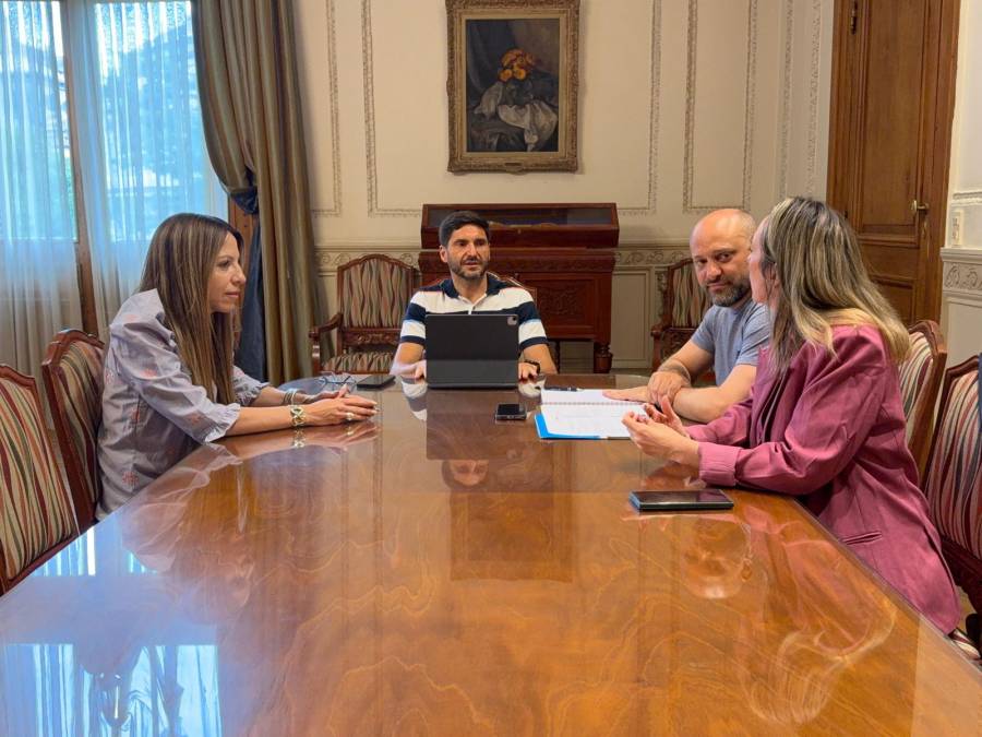 Disponen cambios en los directorios de EPE y ASSA