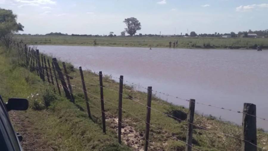 Se ahogó un adolescente tras meterse a nadar en una cava de una zona rural