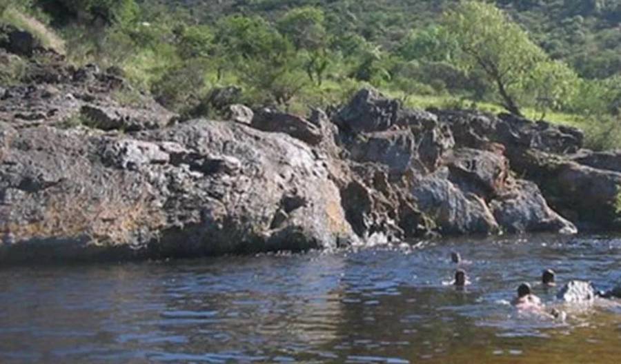 Tragedia en Córdoba: se tiró de cabeza al río, se golpeo y murió