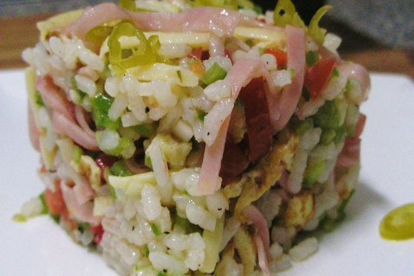 Ensalada estilo oriental de arroz