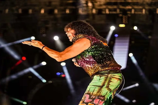 La Mona Jiménez celebra su cumpleaños en el Festival BumBum