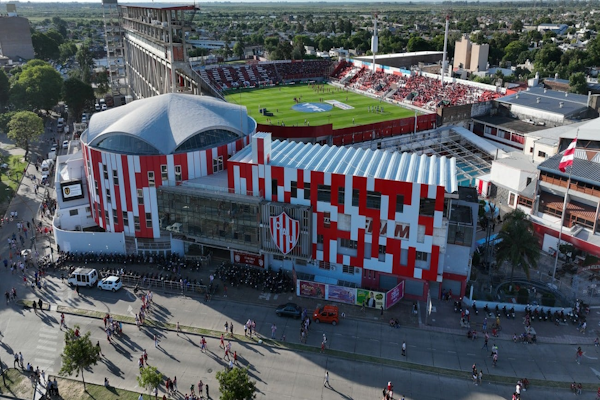 Pocas plateas para ver a Unión 2025