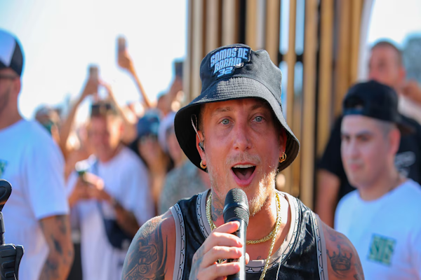 Ascenso: un club anunció la incorporación del cantante de cumbia, El Polaco