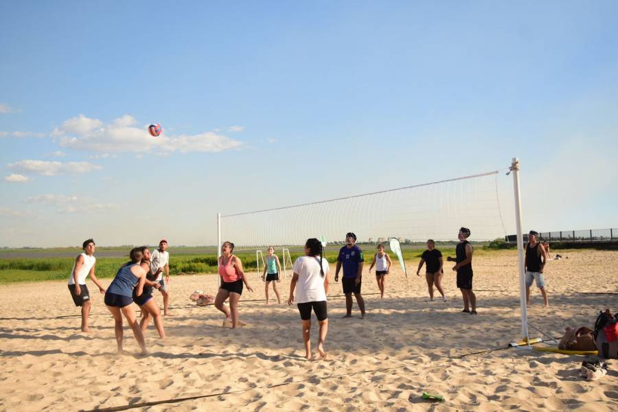 Música, gastronomía y actividades deportivas gratuitas en las playas