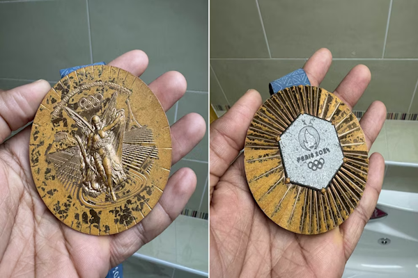 JJ. OO París 2024: más de 100 reclamos por deterioro de las medallas