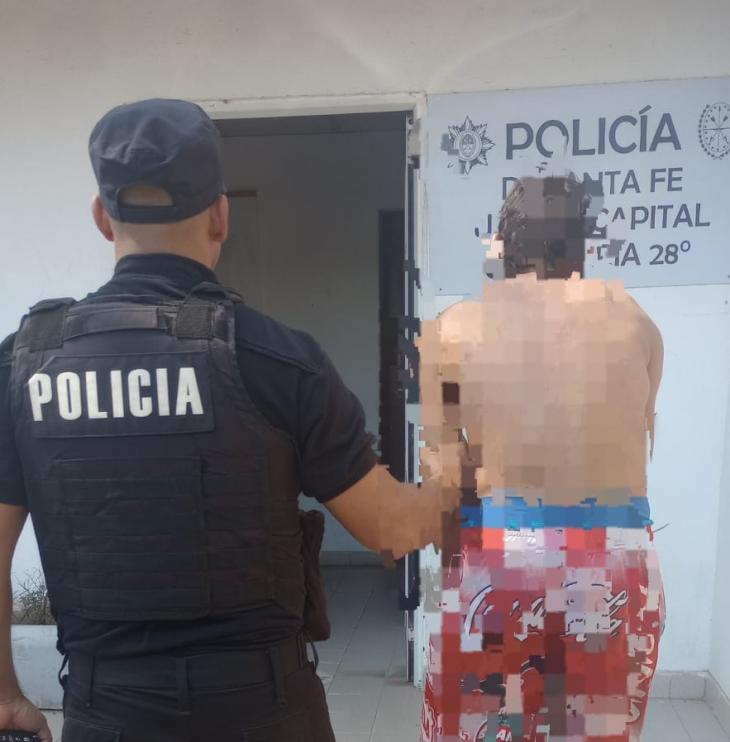 Detienen a un joven con un machete en el Parque de Los Dinosaurios