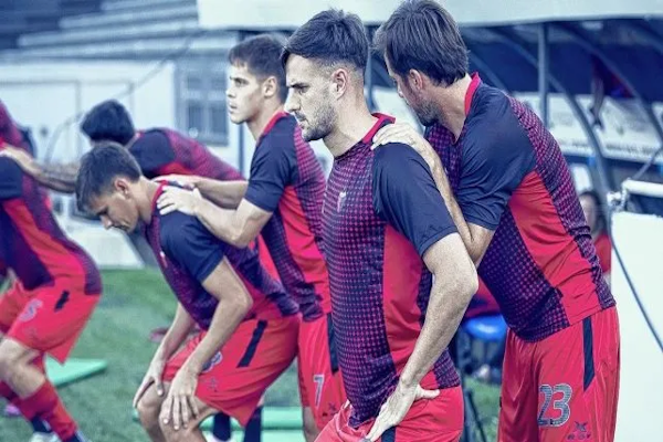 Colón prepara el duelo ante Albion, jugaría Gigliotti