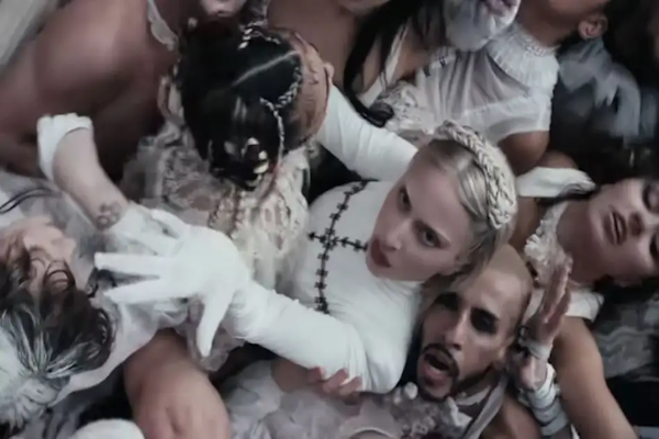 Lady Gaga lanzó su sencillo 