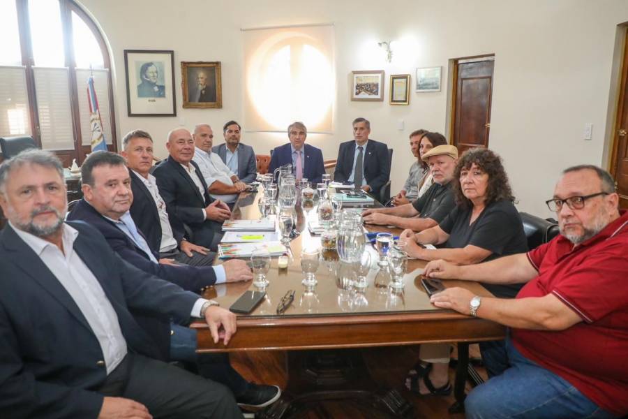 Paritarias en Santa Fe: culminó la primera reunión entre Gobierno y estatales y en 10 días podría haber una propuesta salarial