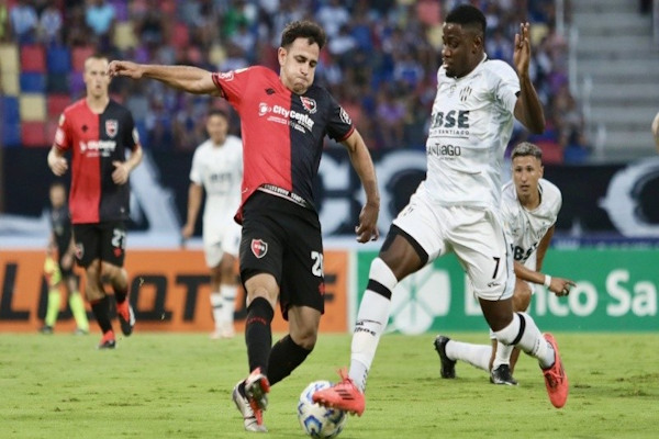 Newell ´s perdió su tercer partido en el campeonato