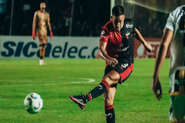 Colón busca una prórroga para tener habilitado a Castet