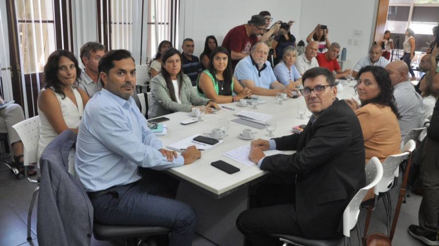 El gobierno provincial convocó a los gremios