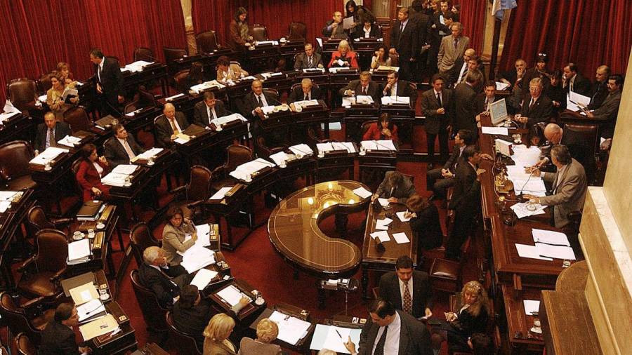 Se aprobó el Juicio en Ausencia y es ley: podrán juzgarse a los iraníes acusados por el atentado a la AMIA