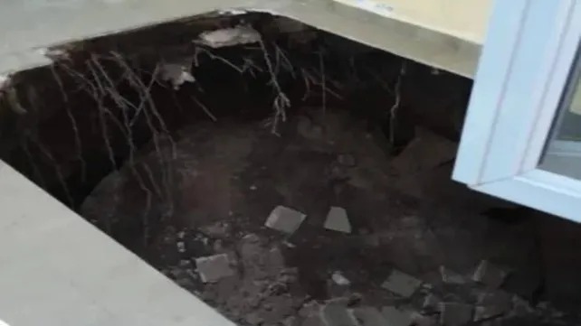 Se derrumbó el piso en plena aula de una escuela de Sunchales