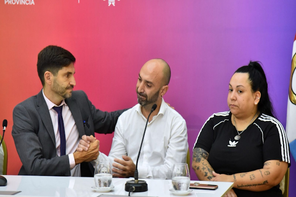 Cómo es el Programa Recompensas del gobernador Pullaro 
