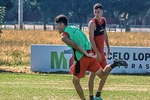 El DT de Colón sigue ensayando sistemas